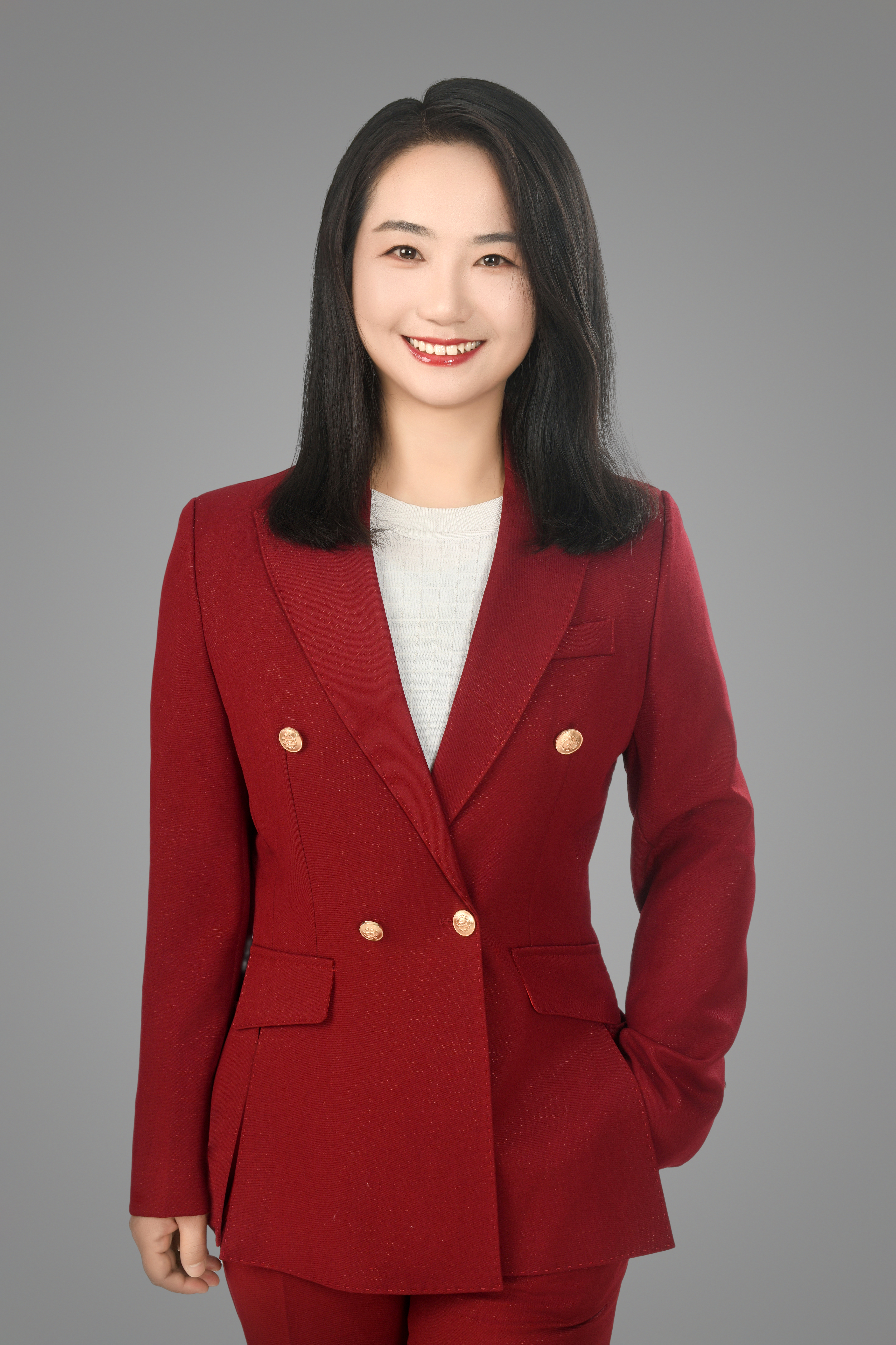 张亚玲.jpg